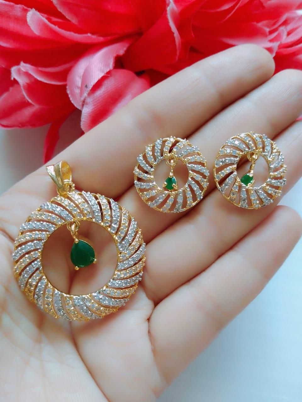 Antique Stone Pendant With Earrings